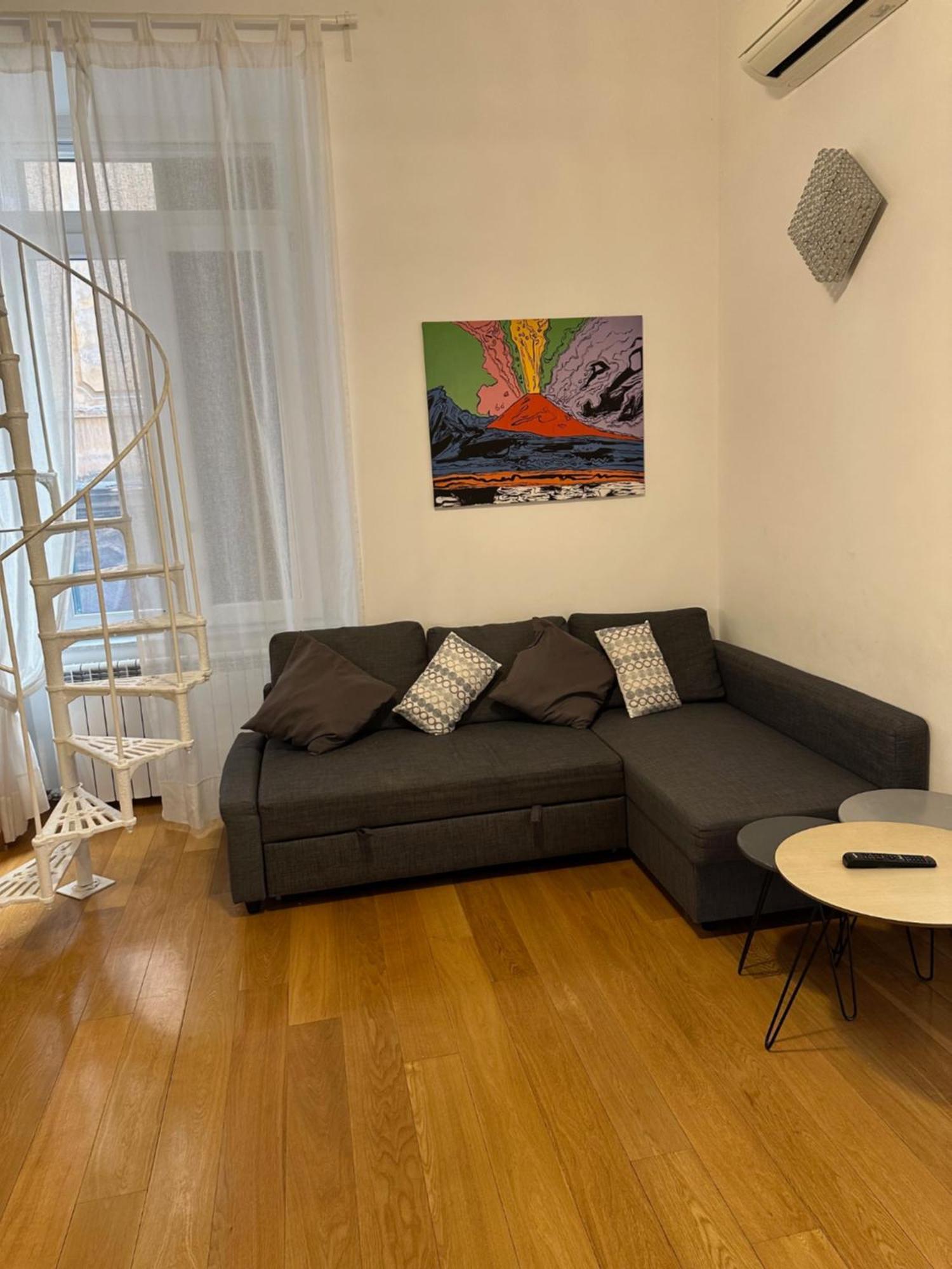 Crise Home Наполи Екстериор снимка